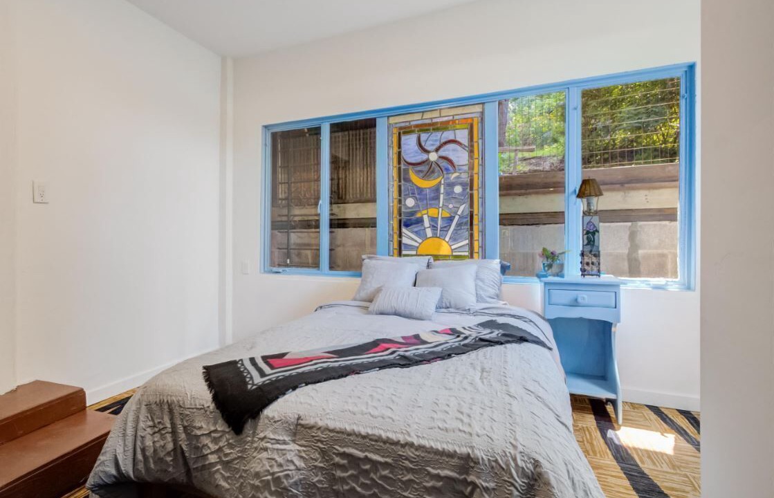Photo of Bedroom in Oakland