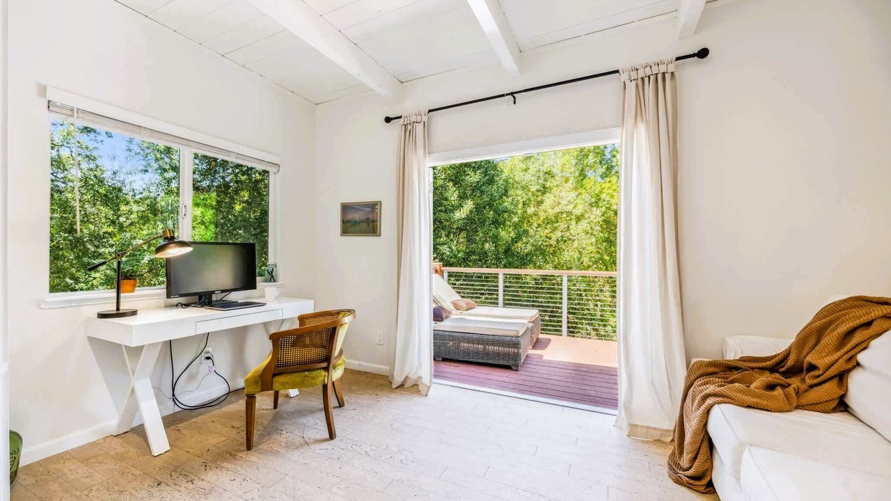 Photo of Bedroom in Glen Ellen