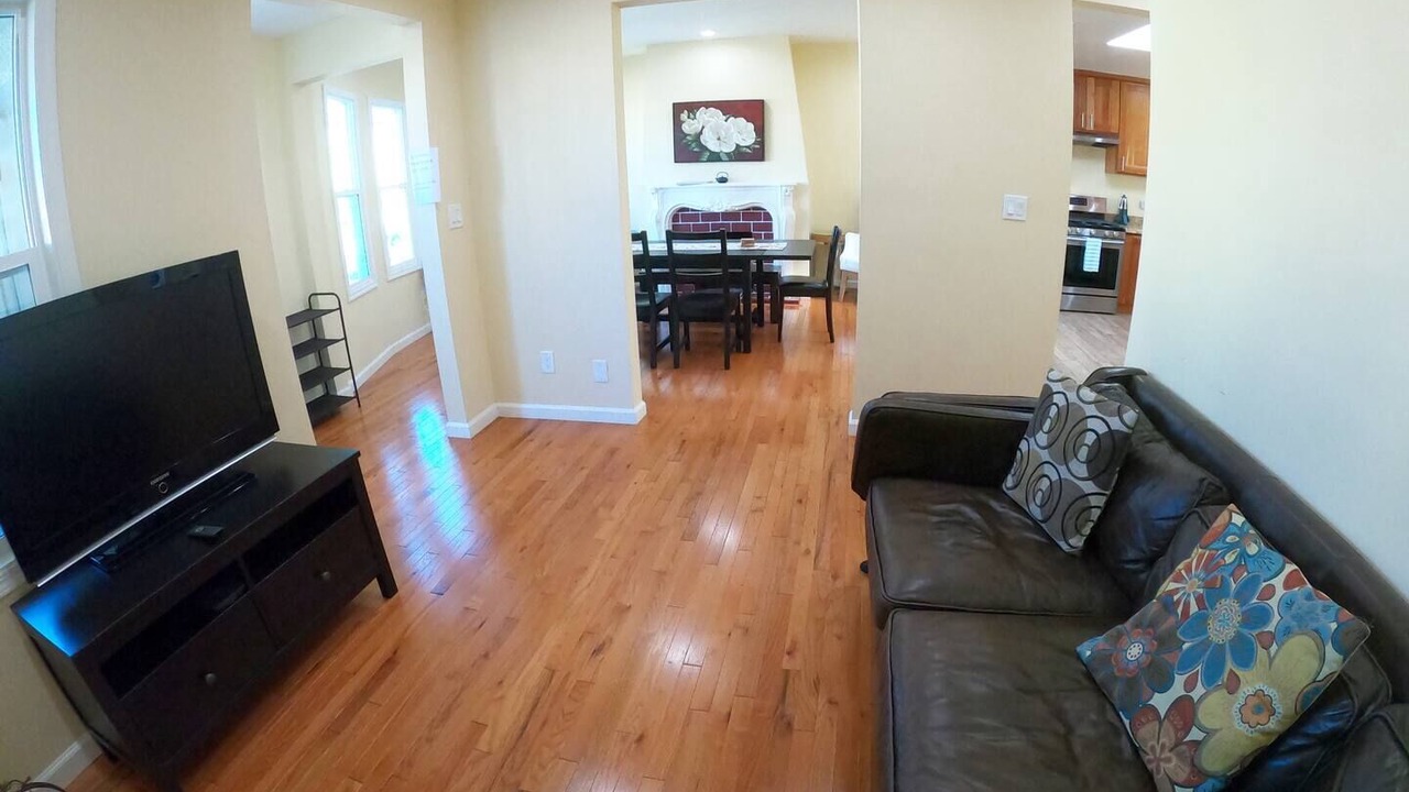 Photo of Livingroom in Daly City
