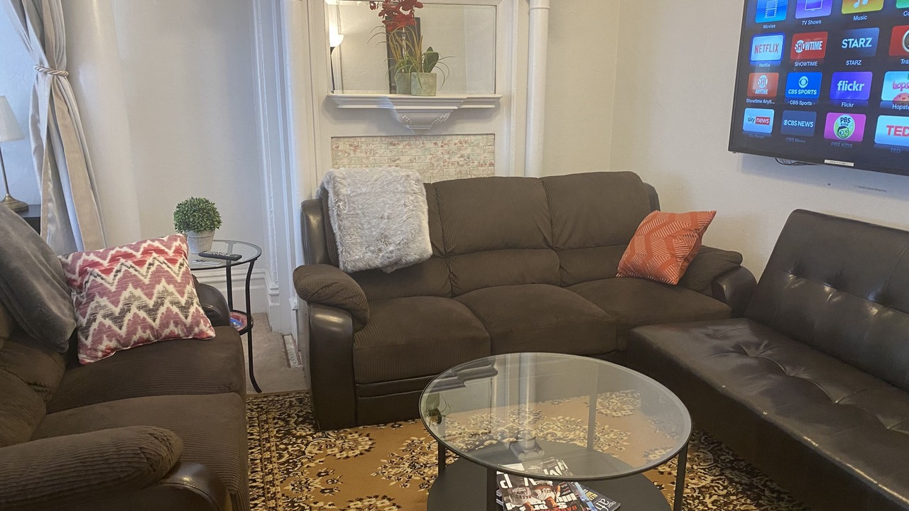 Photo of Livingroom in Haight-Ashbury