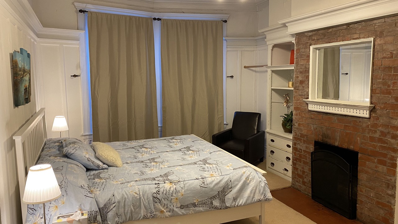 Photo of Bedroom in Haight-Ashbury