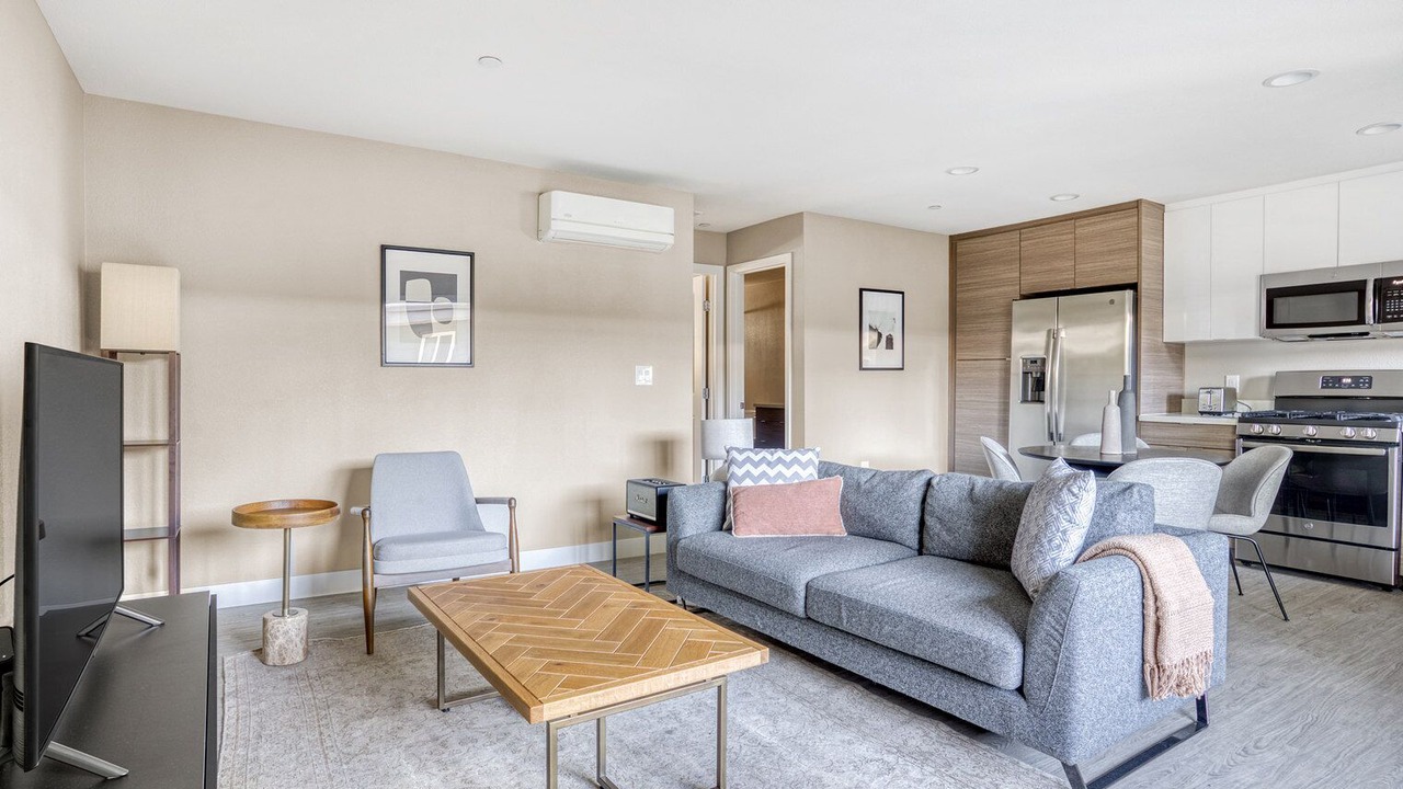 Photo of Livingroom in Campbell