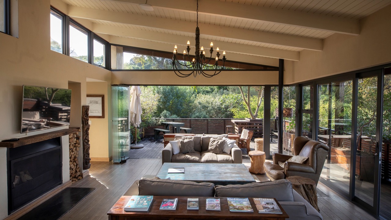 Photo of Livingroom in Newlands