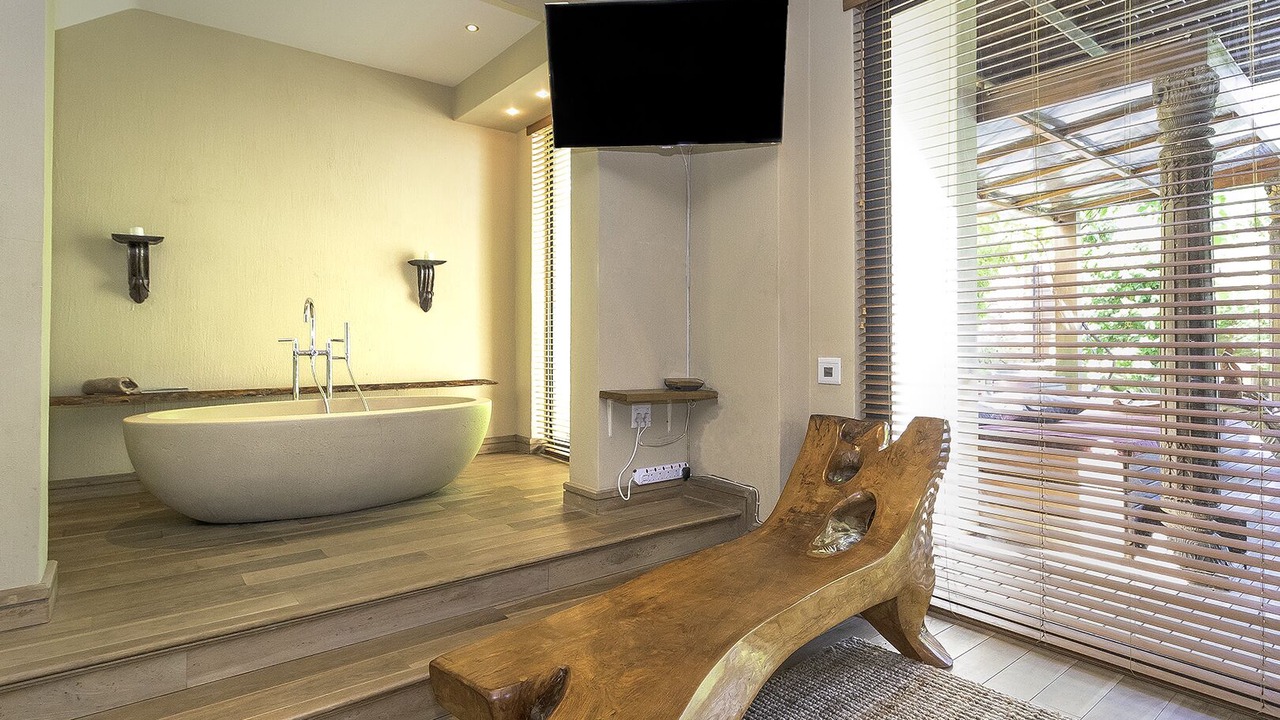 Photo of Bathroom in Newlands