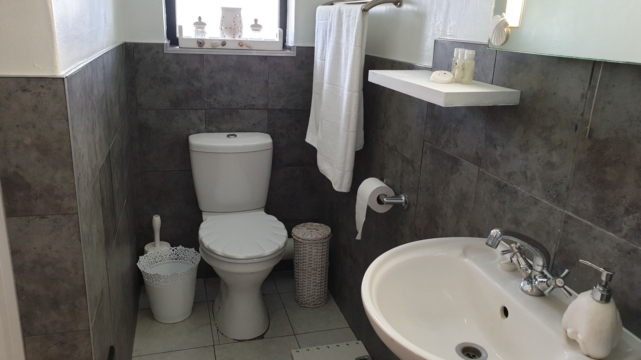 Photo of Bathroom in Struisbaai