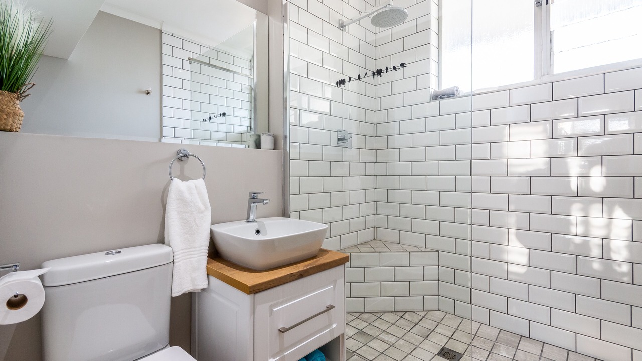 Photo of Bathroom in Strand