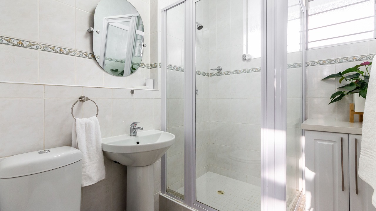 Photo of Bathroom in Strand