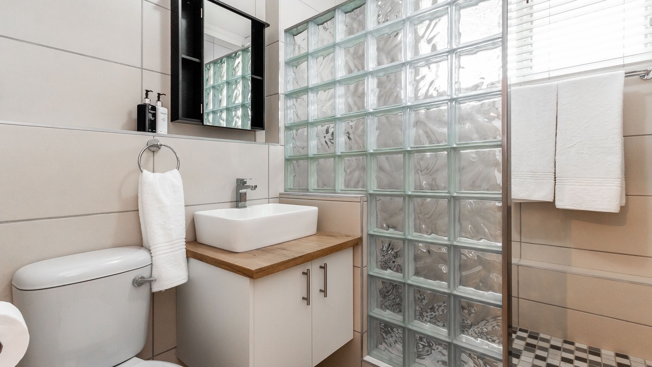 Photo of Bathroom in Strand