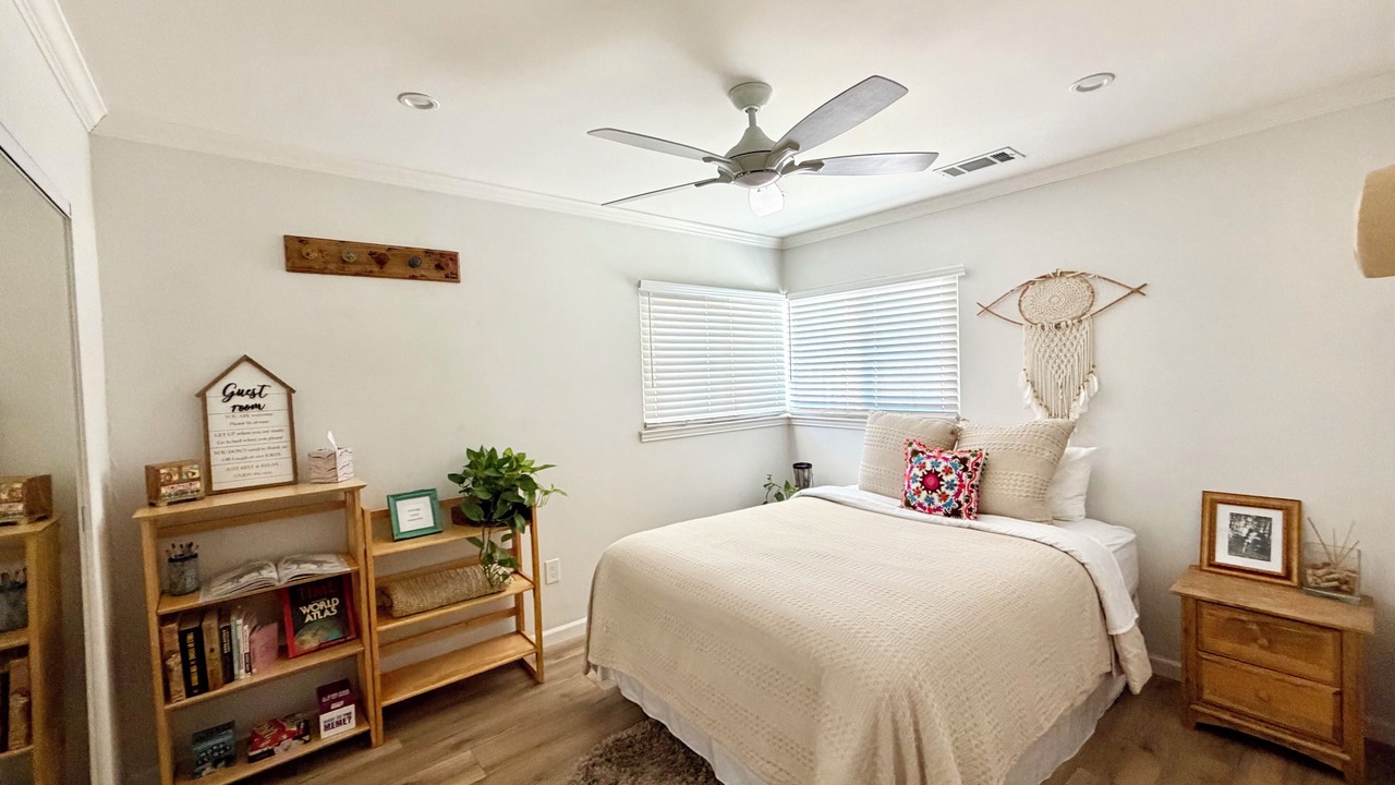 Photo of Bedroom in Pleasant Hill