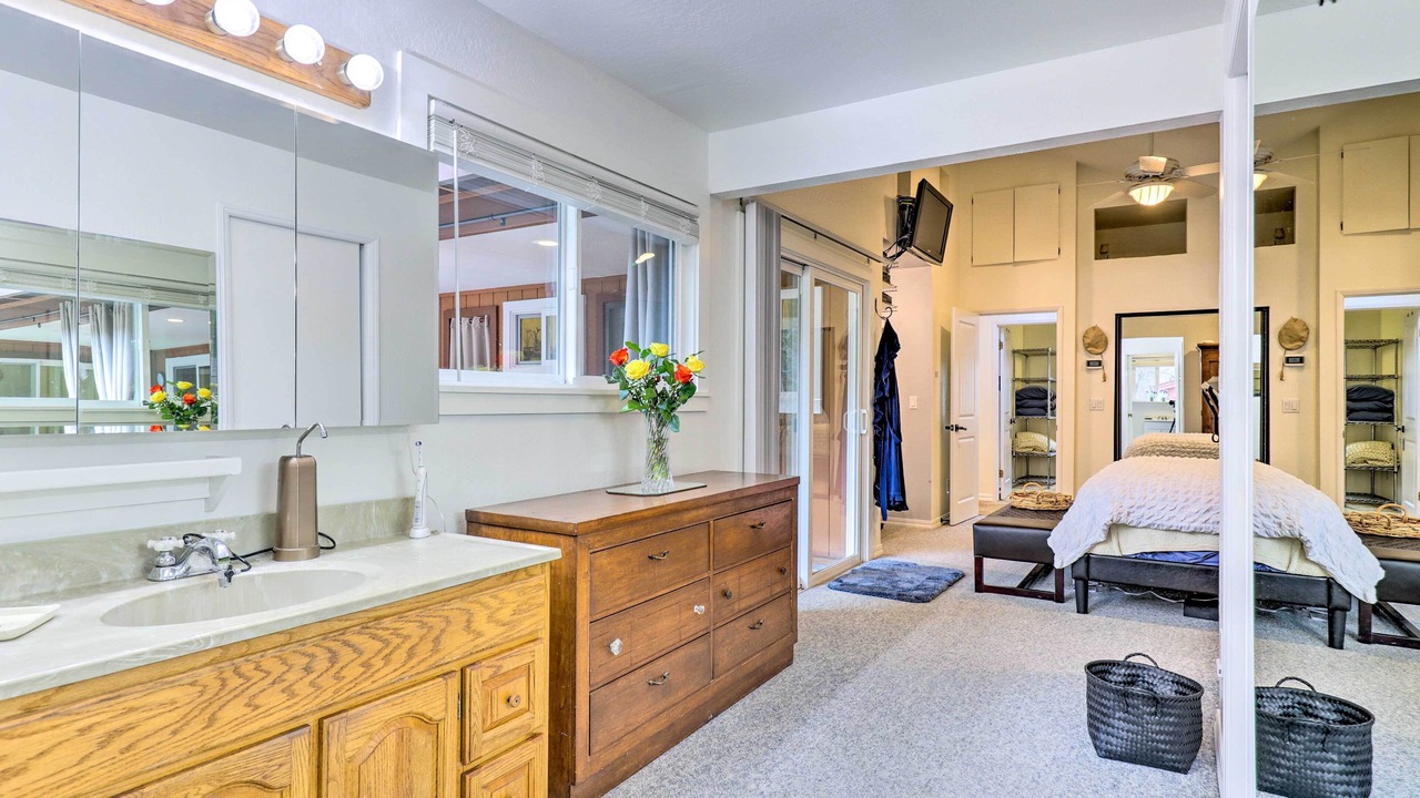 Photo of Bathroom in Glen Ellen