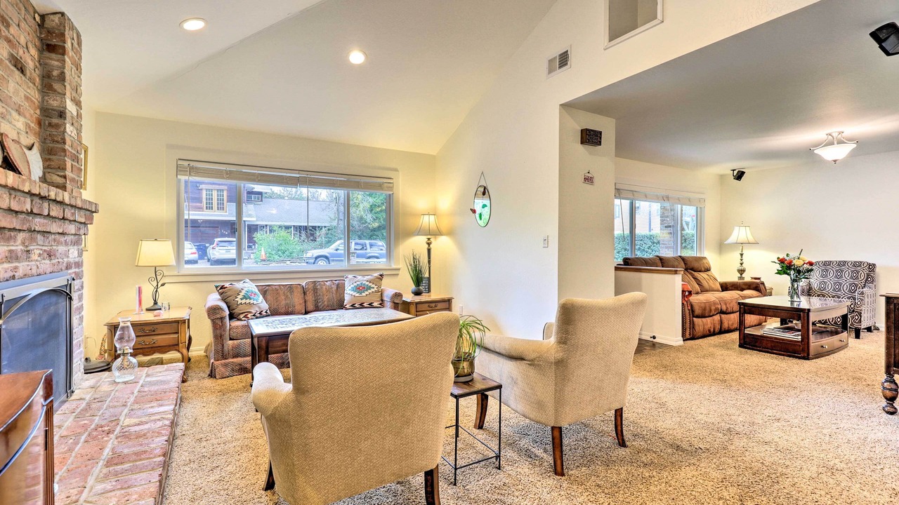 Photo of Livingroom in Glen Ellen