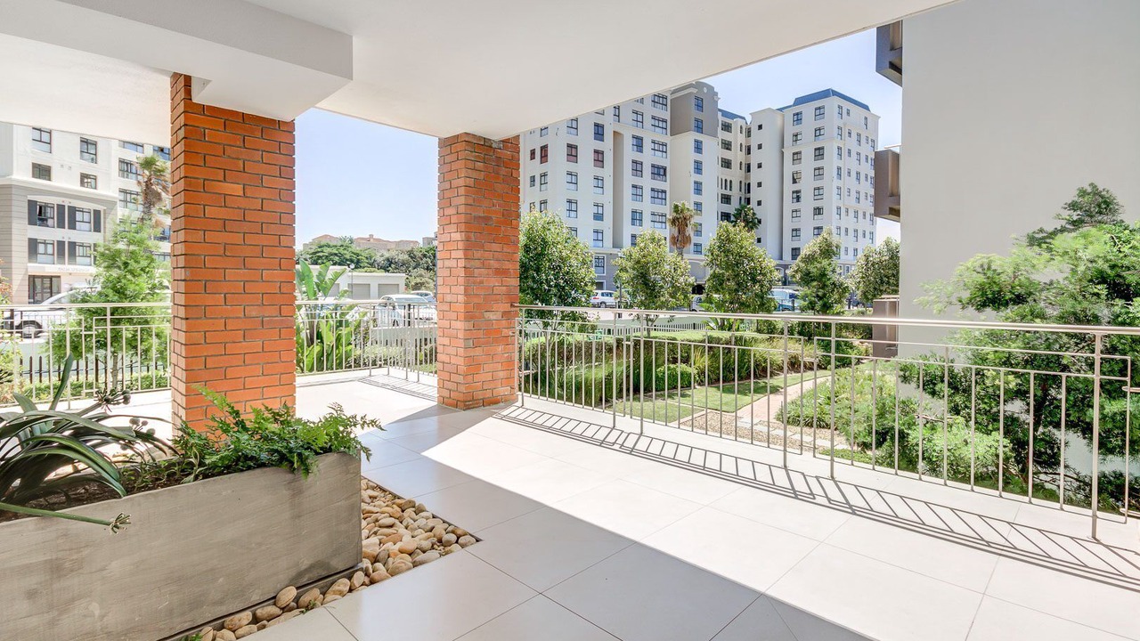 Photo of Patio Balcony in Century City