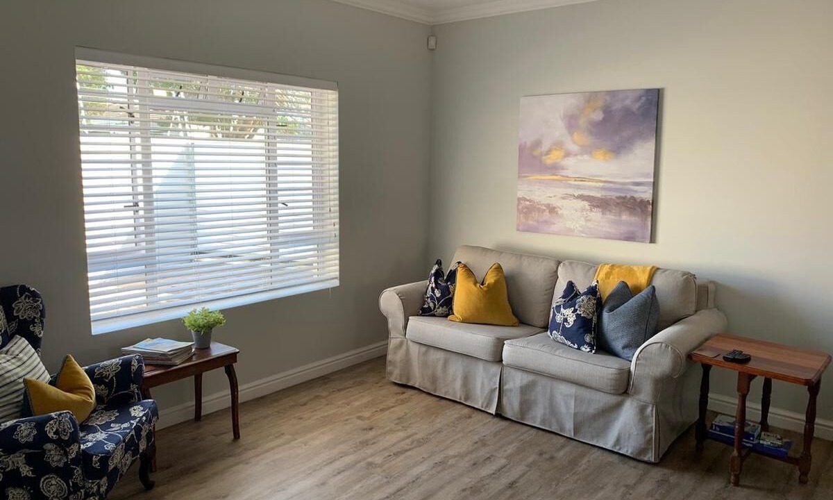 Photo of Livingroom in Port Elizabeth