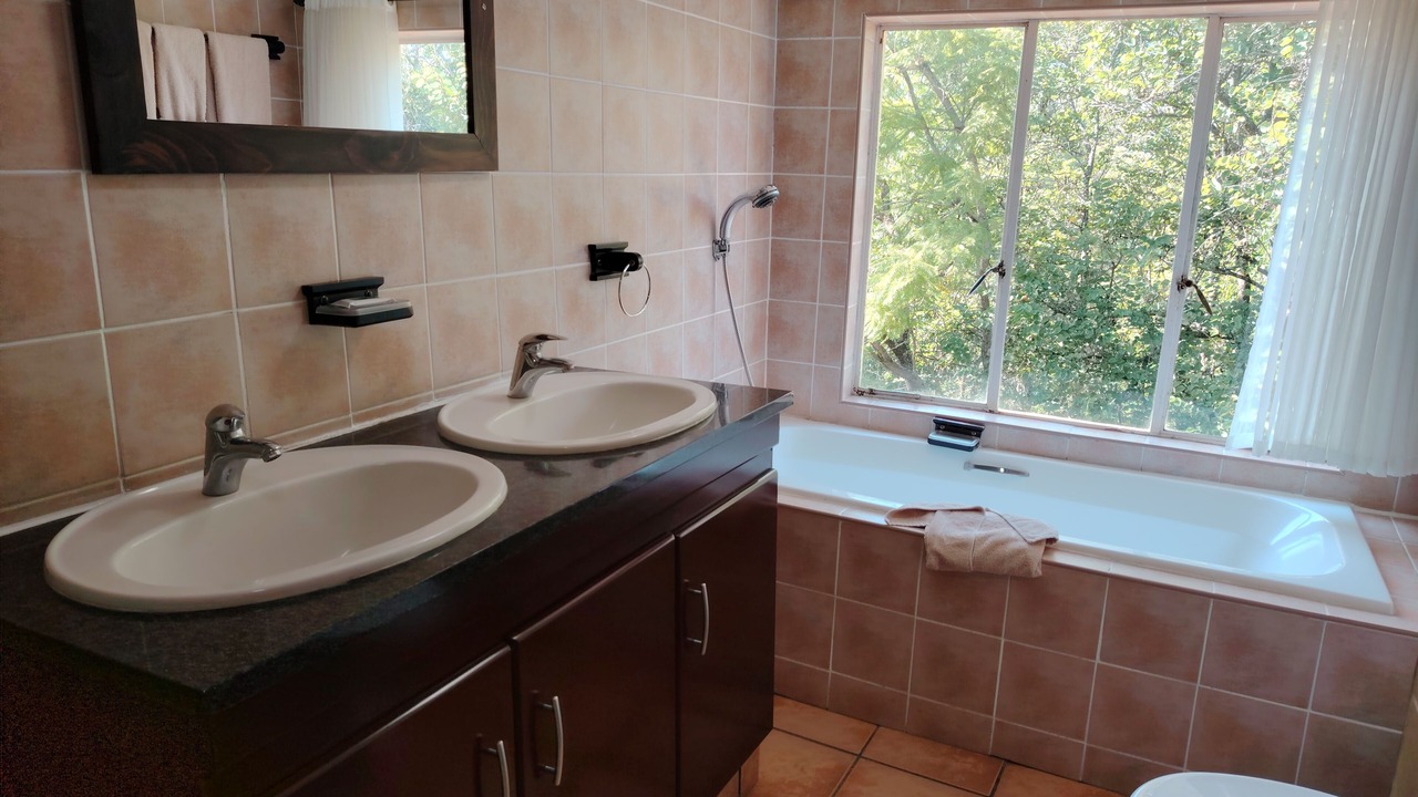 Photo of Bathroom in Paulpietersburg