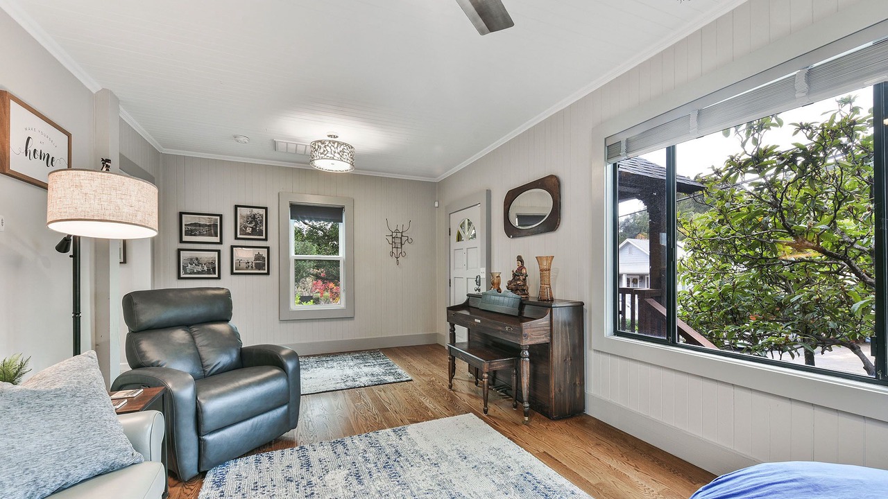 Photo of Livingroom in San Rafael