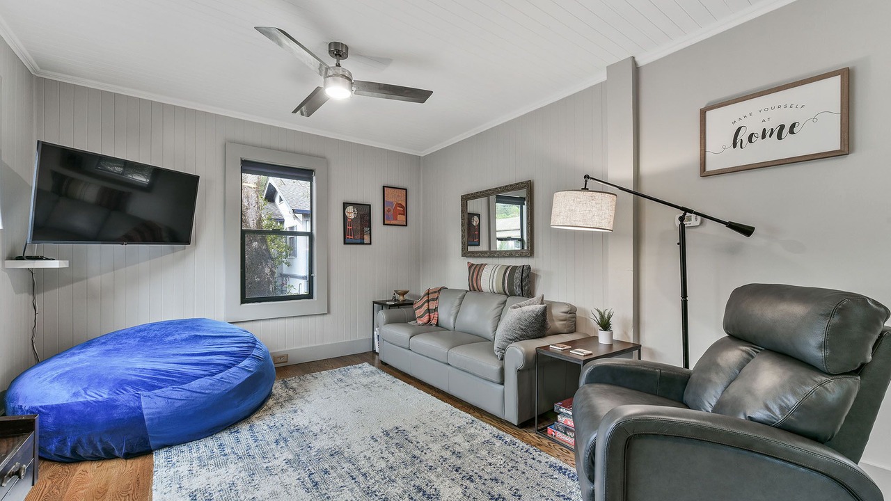Photo of Livingroom in San Rafael