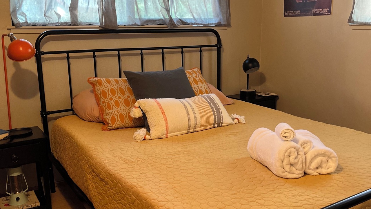 Photo of Bedroom in Glencoe