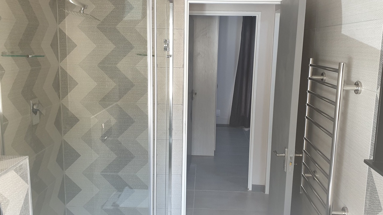 Photo of Bathroom in Bellville Park
