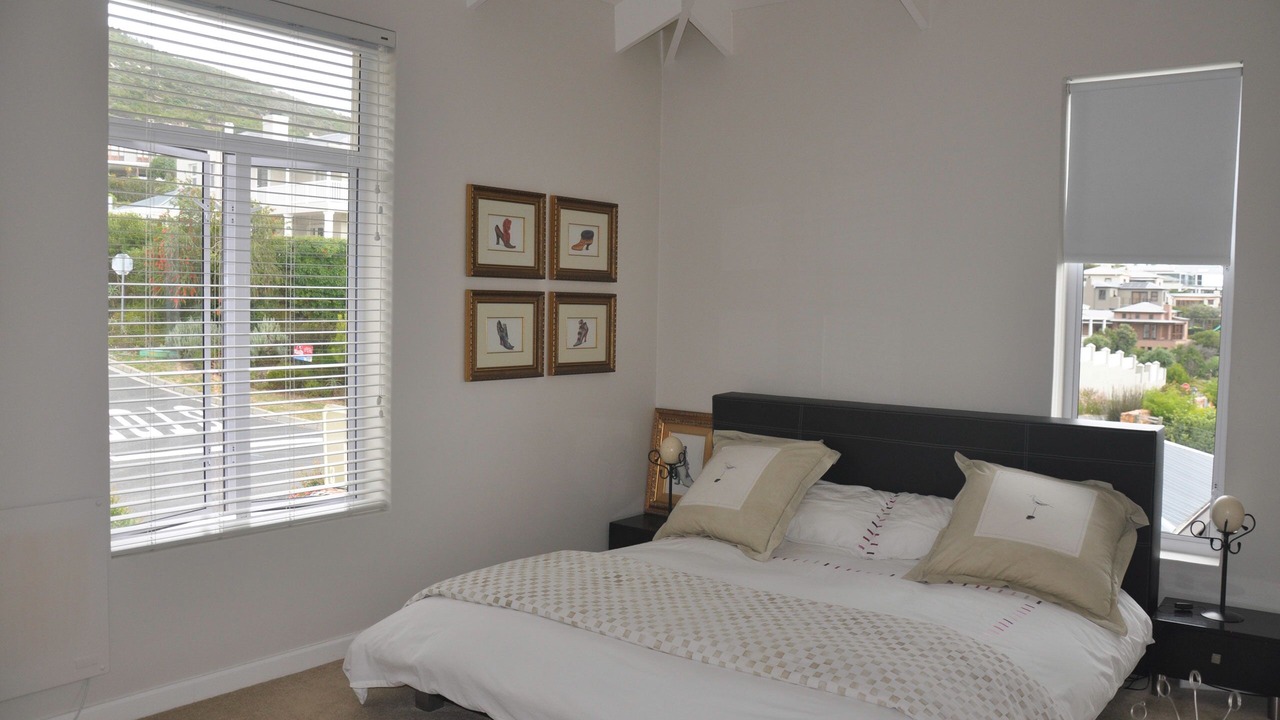 Photo of Bedroom in Noordhoek