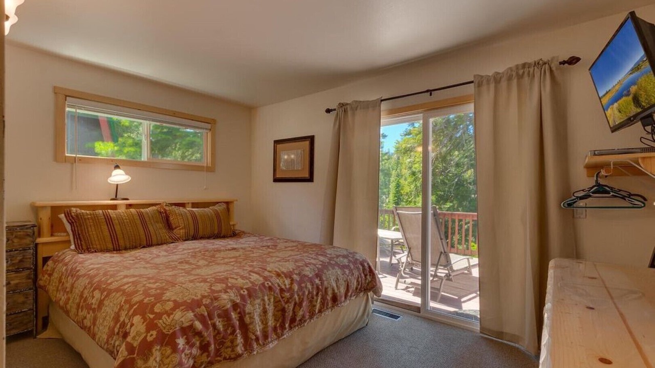 Photo of Bedroom in Comstock Acres