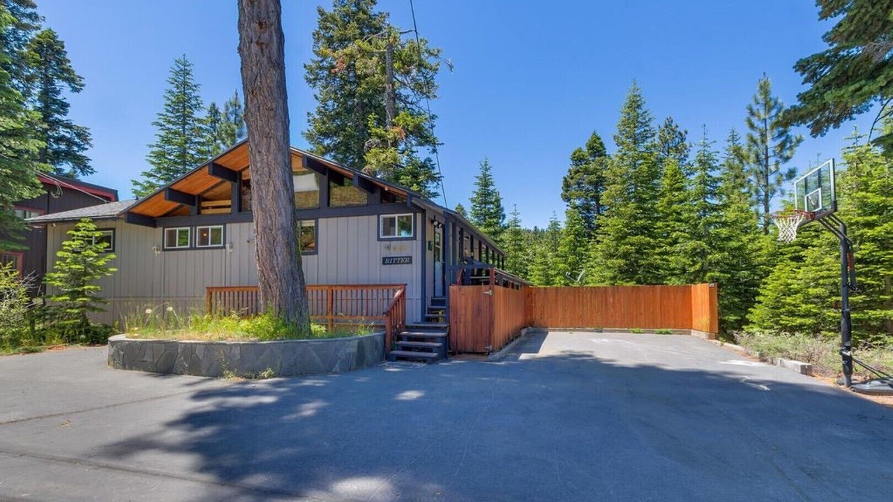 Photo of Outdoor in Comstock Acres