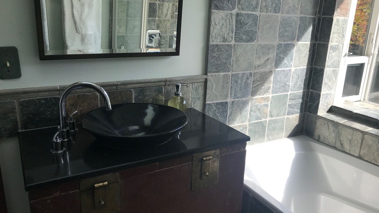 Photo of Bathroom in Freestone
