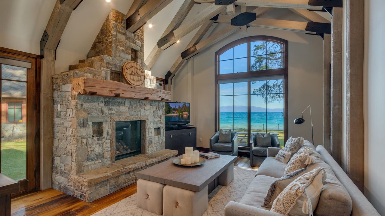 Photo of Livingroom in Homewood