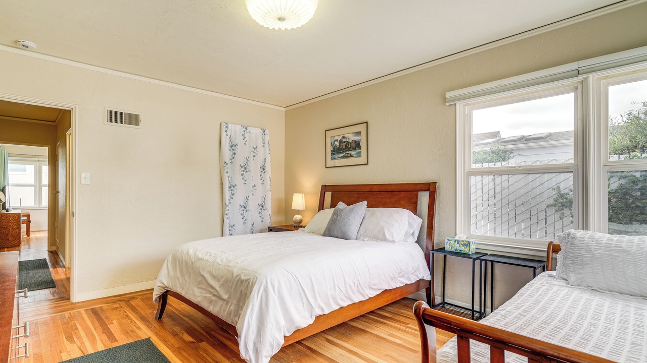 Photo of Bedroom in Heritage District