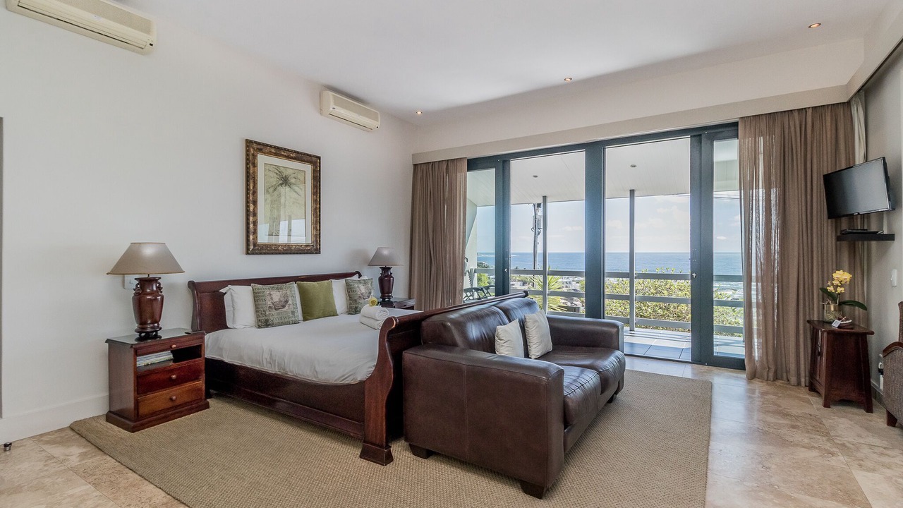 Photo of Bedroom in Camps Bay