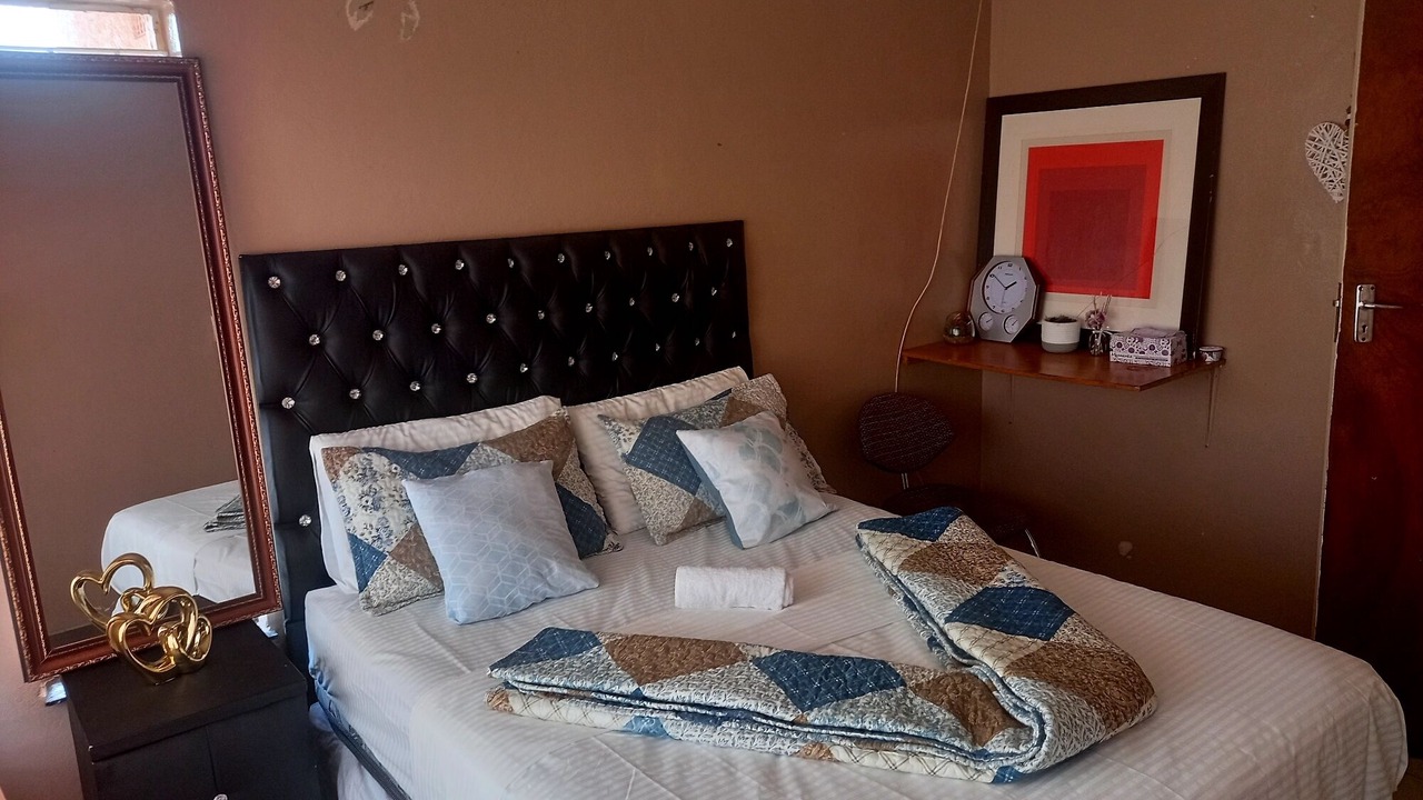 Photo of Bedroom in Greater Johannesburg Metropolitan Area