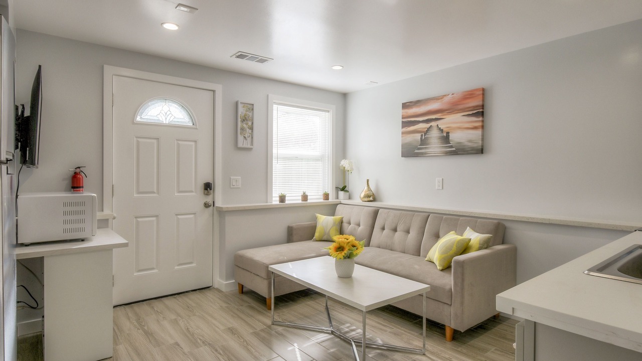 Photo of Livingroom in Westlake