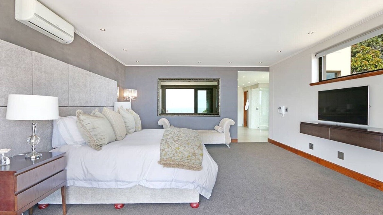 Photo of Bedroom in Camps Bay