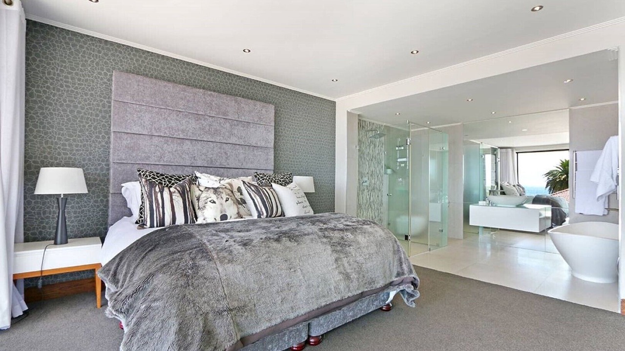 Photo of Bedroom in Camps Bay
