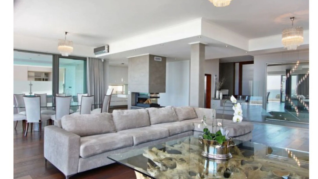 Photo of Livingroom in Camps Bay