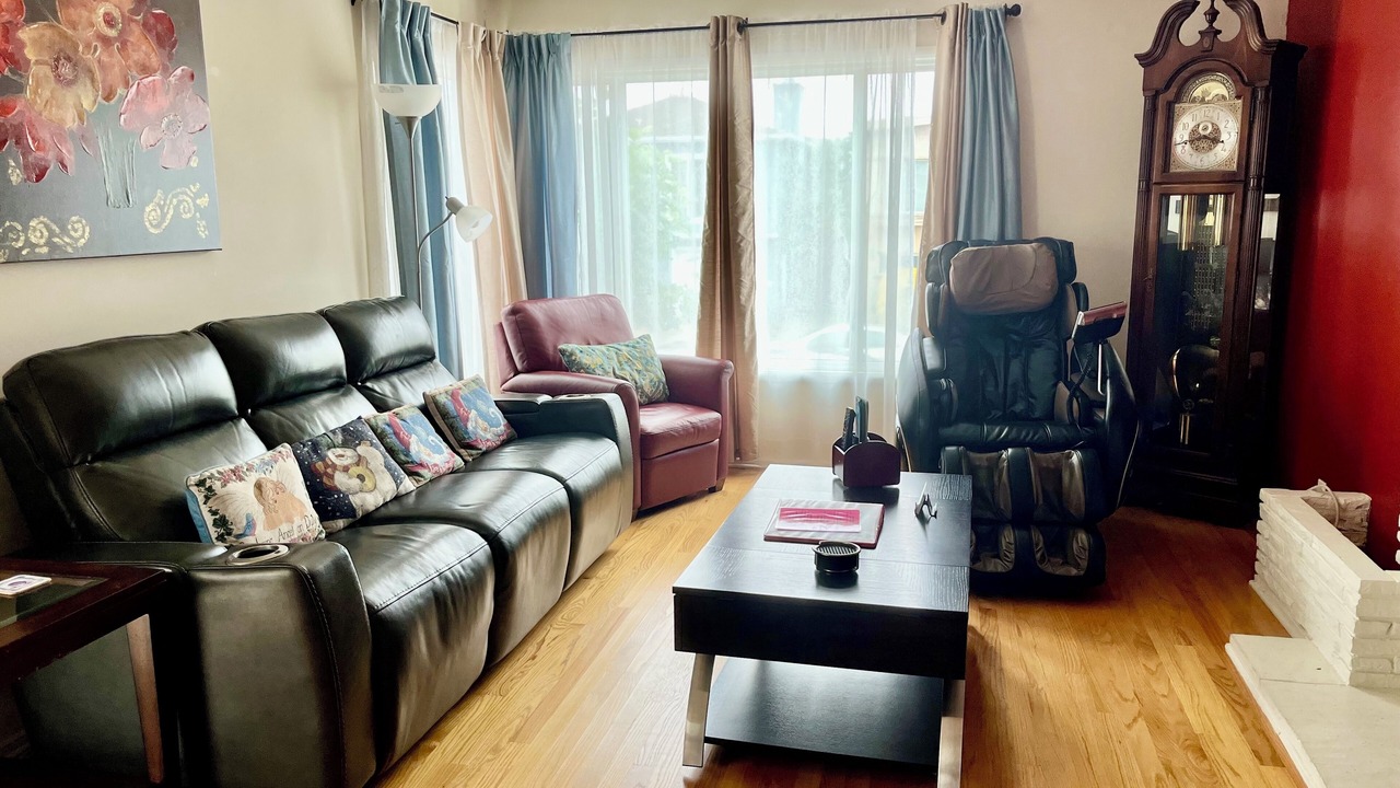 Photo of Livingroom in Westlake