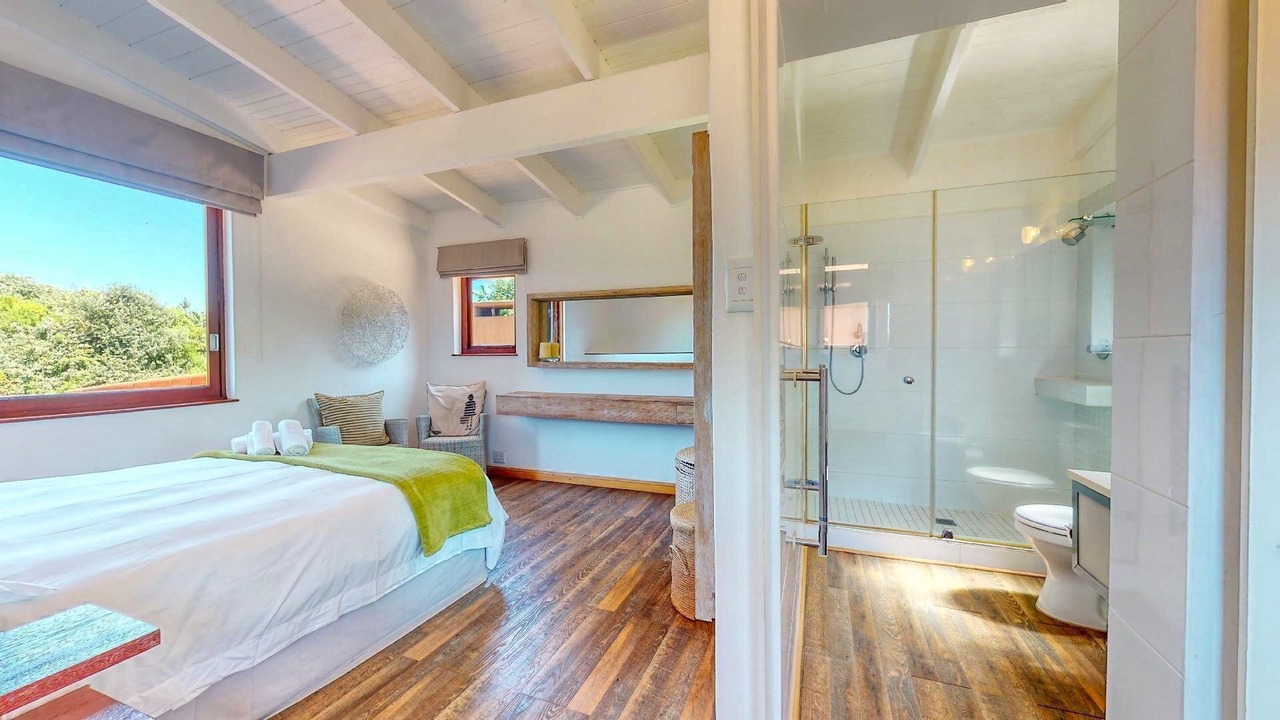Photo of Bedroom in San Lameer