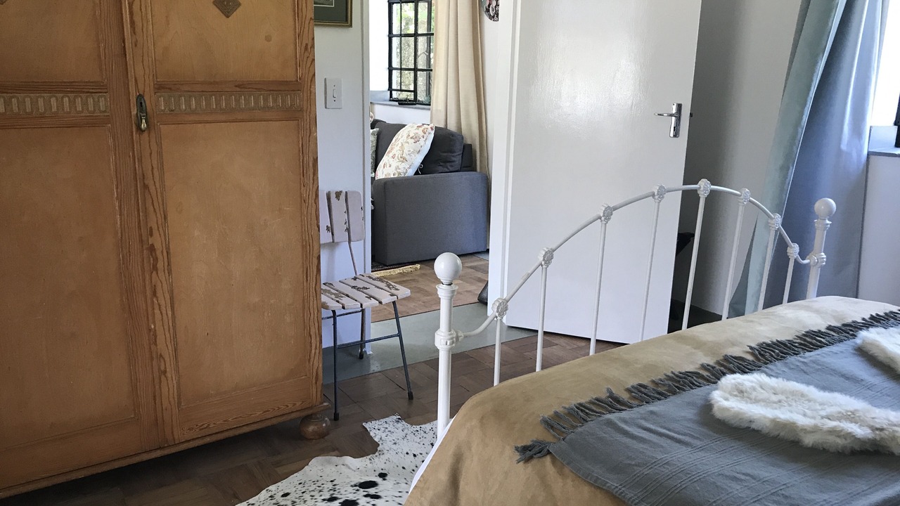 Photo of Bedroom in Curry's Post