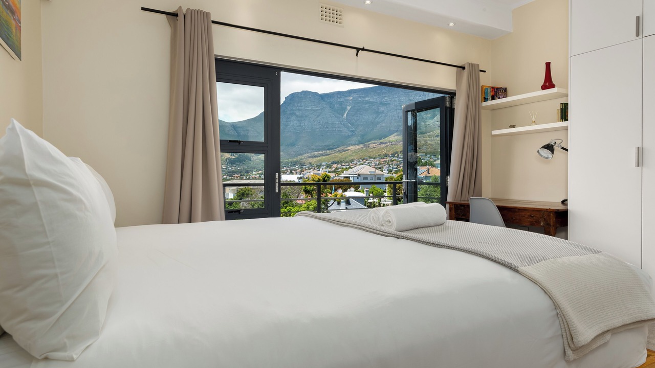 Photo of Bedroom in Cape Town City Centre