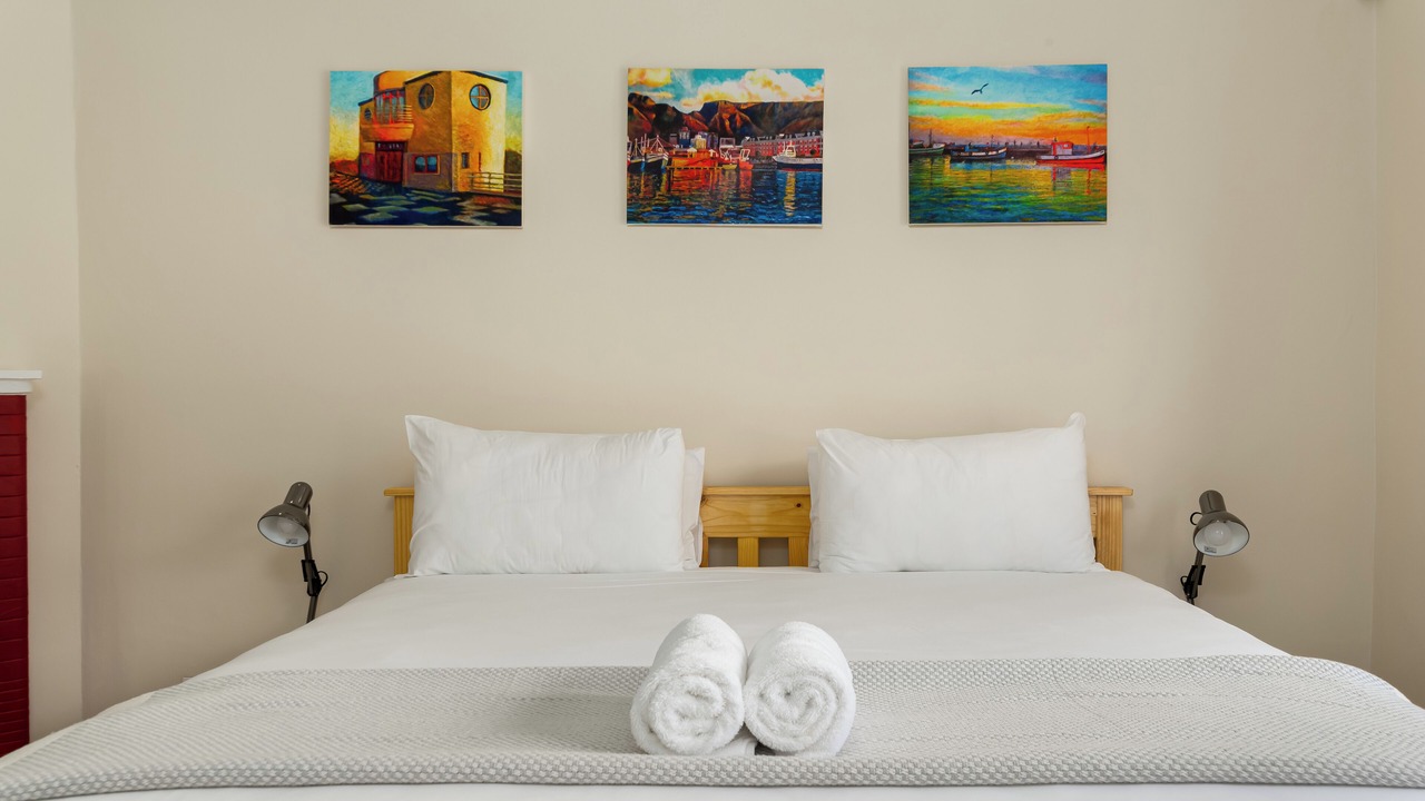 Photo of Bedroom in Cape Town City Centre