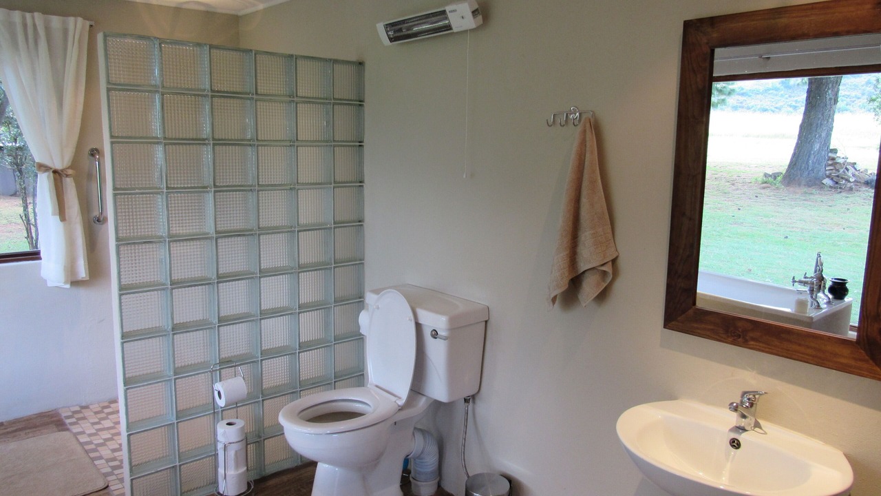 Photo of Bathroom in Cathkin Park
