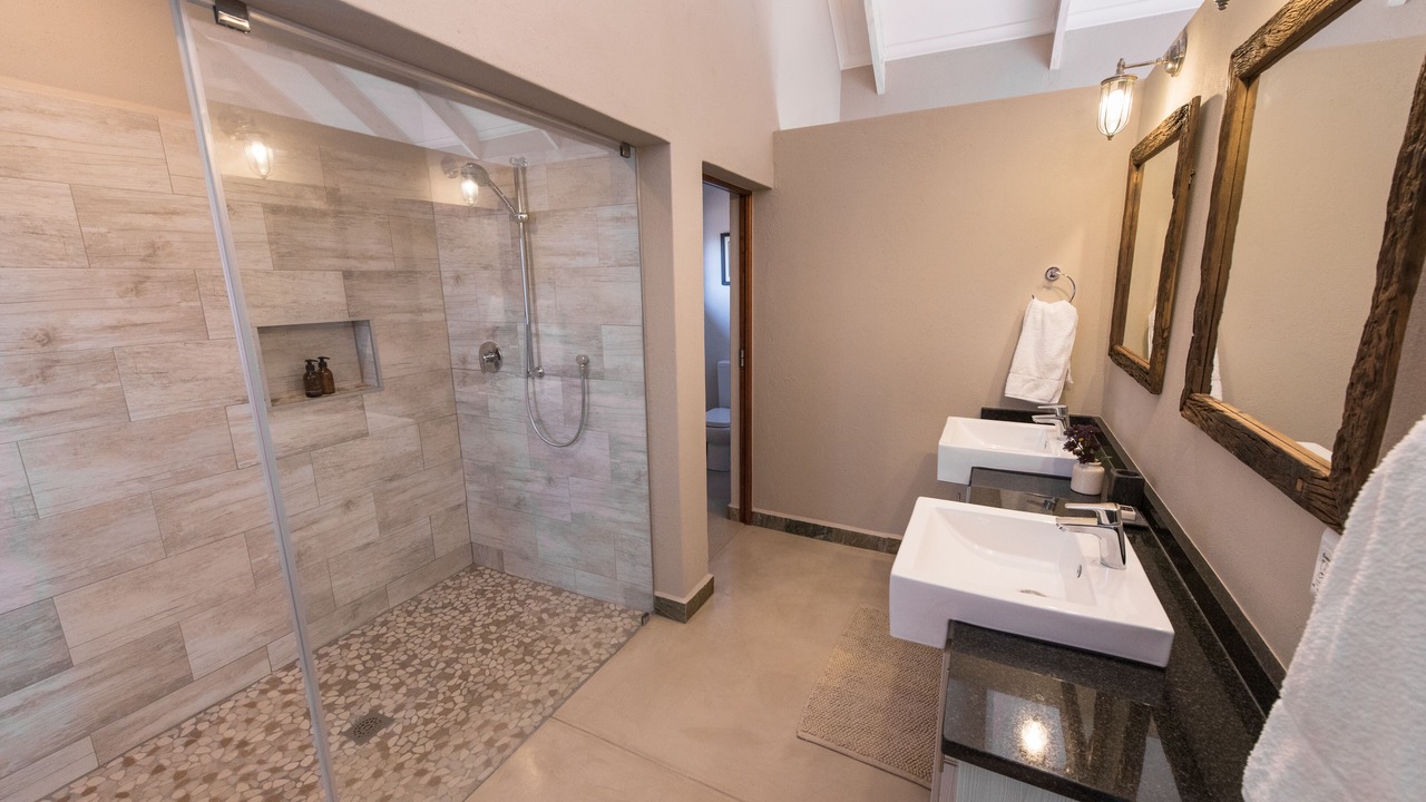 Photo of Bathroom in Hoedspruit