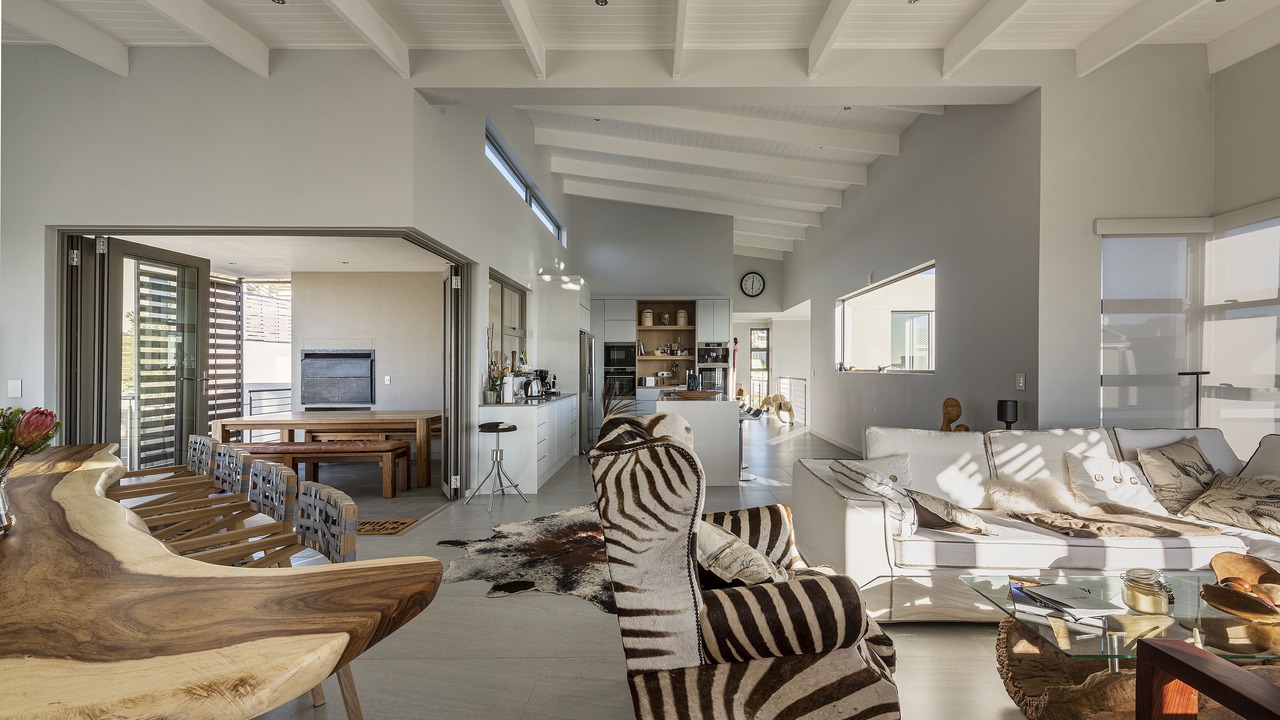 Photo of Livingroom in Helderberg Rural