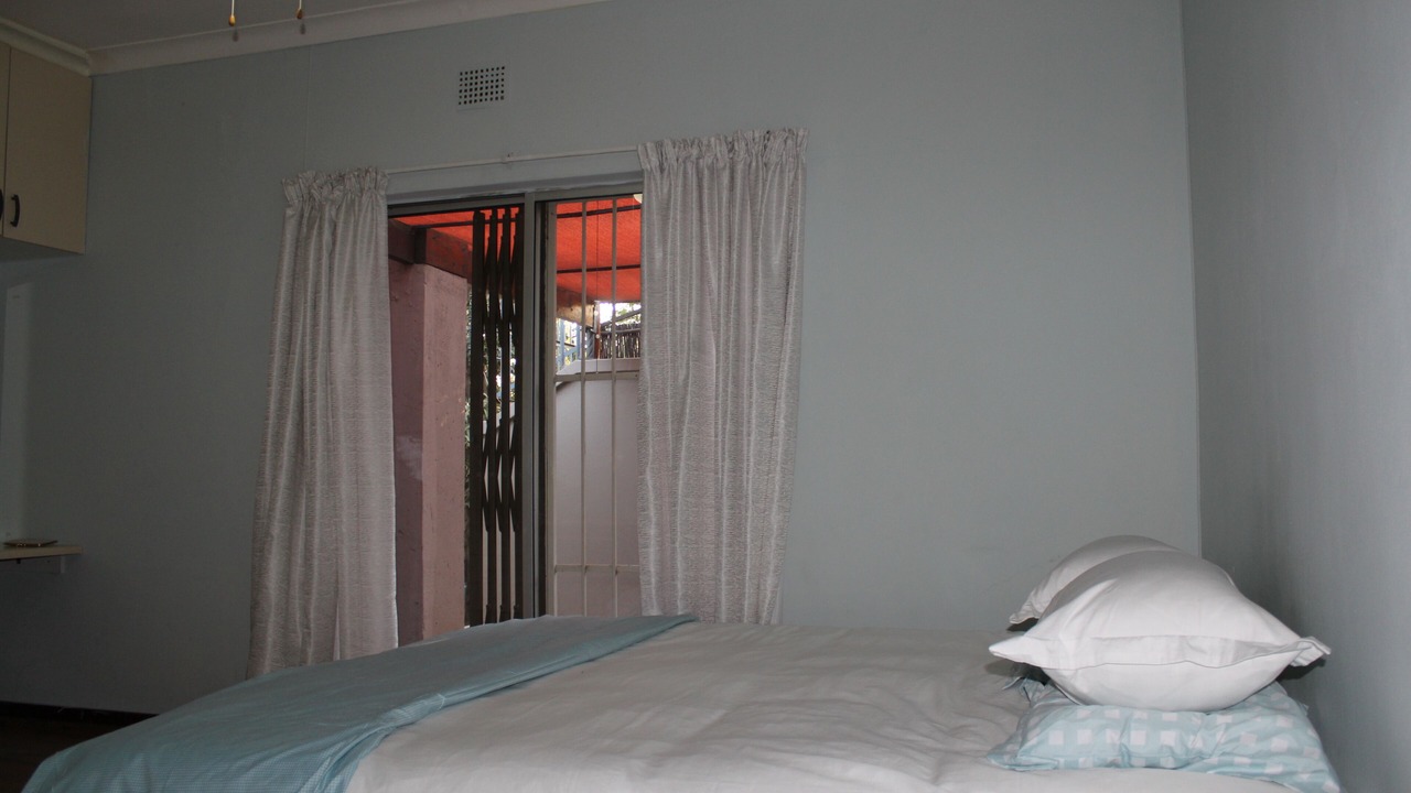 Photo of Bedroom in Menlo Park