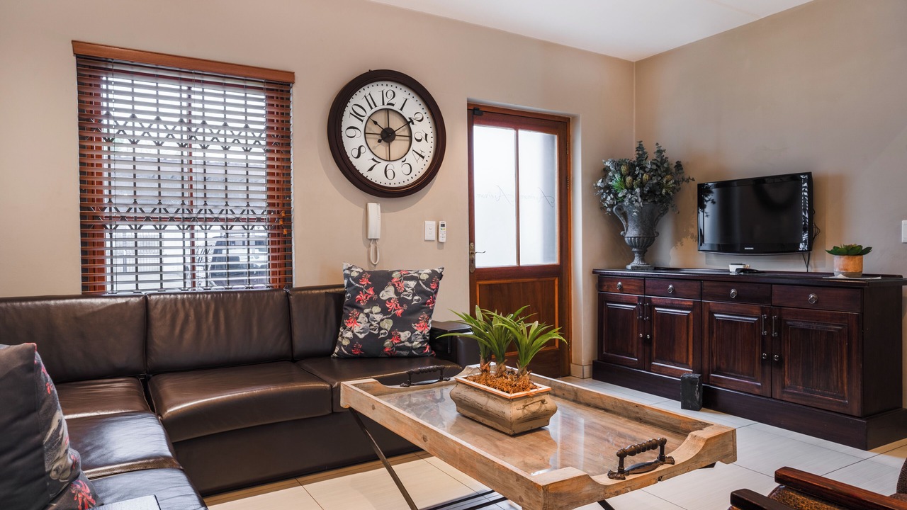 Photo of Livingroom in Stellenbosch Central