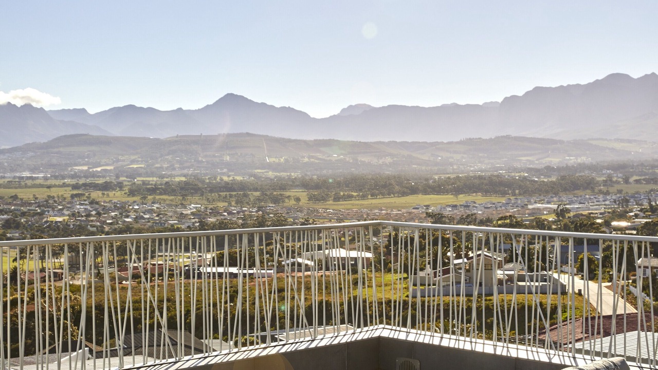 Photo of Patio Balcony in Mountainside