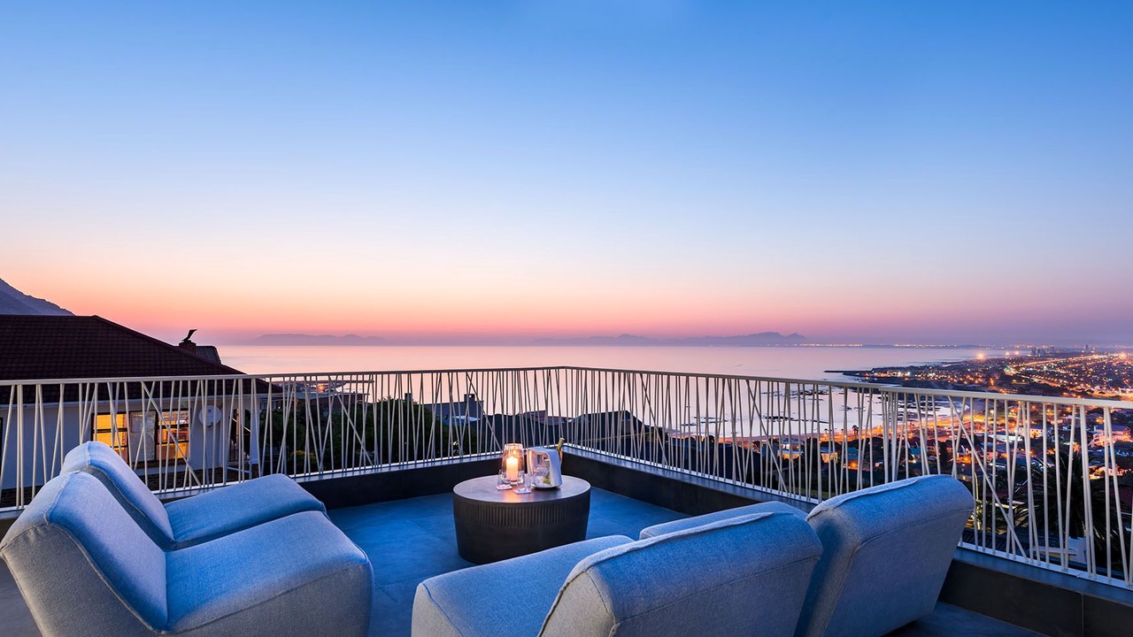 Photo of Patio Balcony in Mountainside
