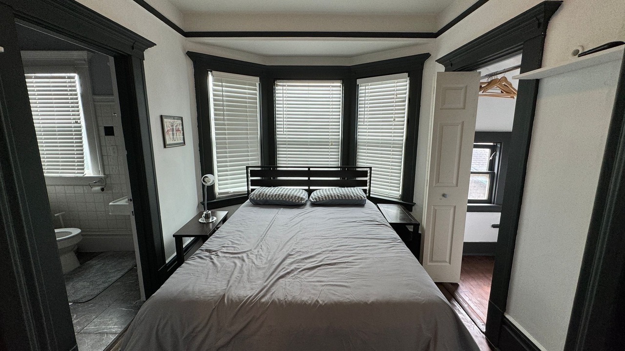 Photo of Bedroom in Outer Sunset