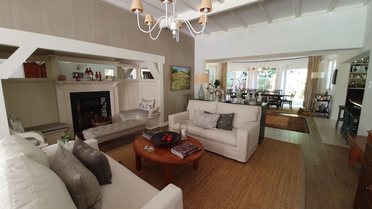 Photo of Livingroom in Rondebosch