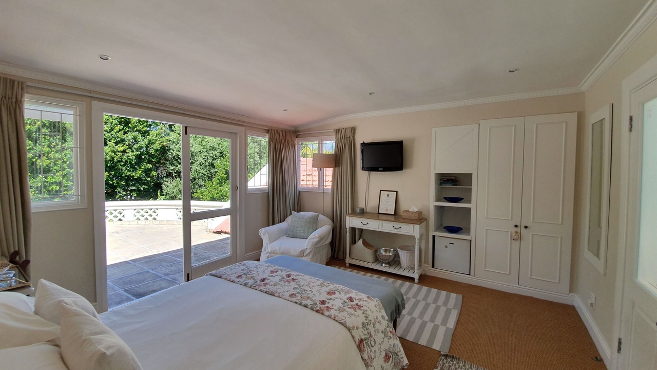 Photo of Bedroom in Rondebosch