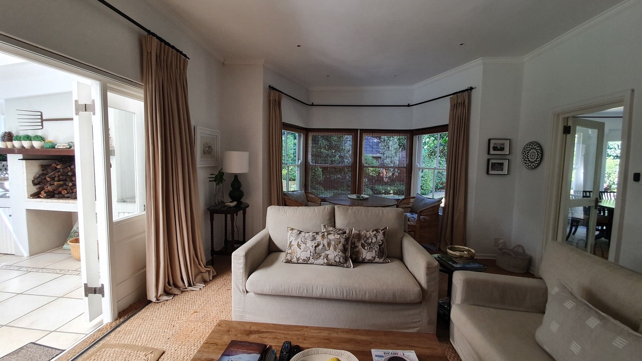 Photo of Livingroom in Rondebosch